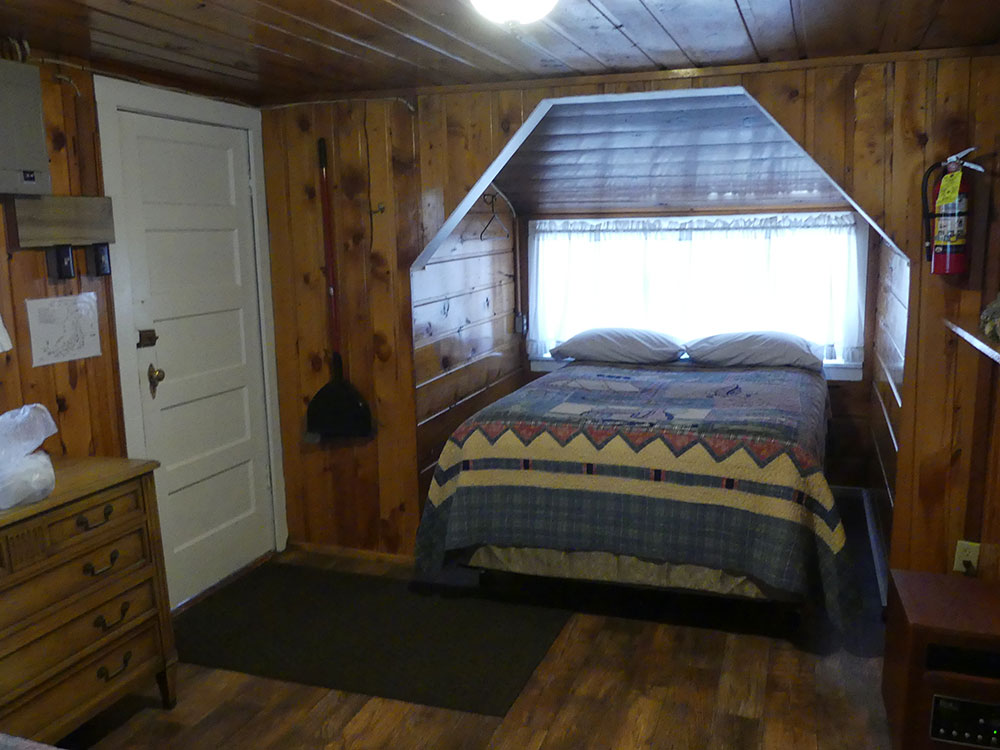 cabin 8